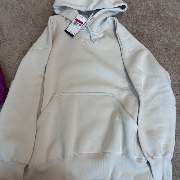 Women’s Nike hoodie - Picture 2 of 2